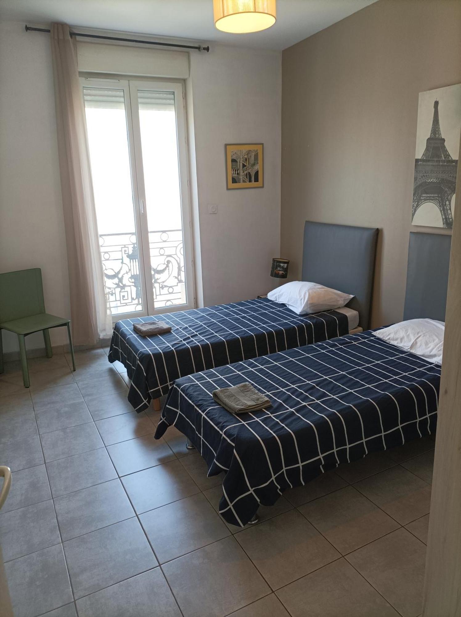 "Air D'Antan"-Meuble De Tourisme 3 Etoiles -Residence "Les Logis De Beziers"-Garage Optionnel-Coeur De Ville-Plages A 16Km ! Buitenkant foto