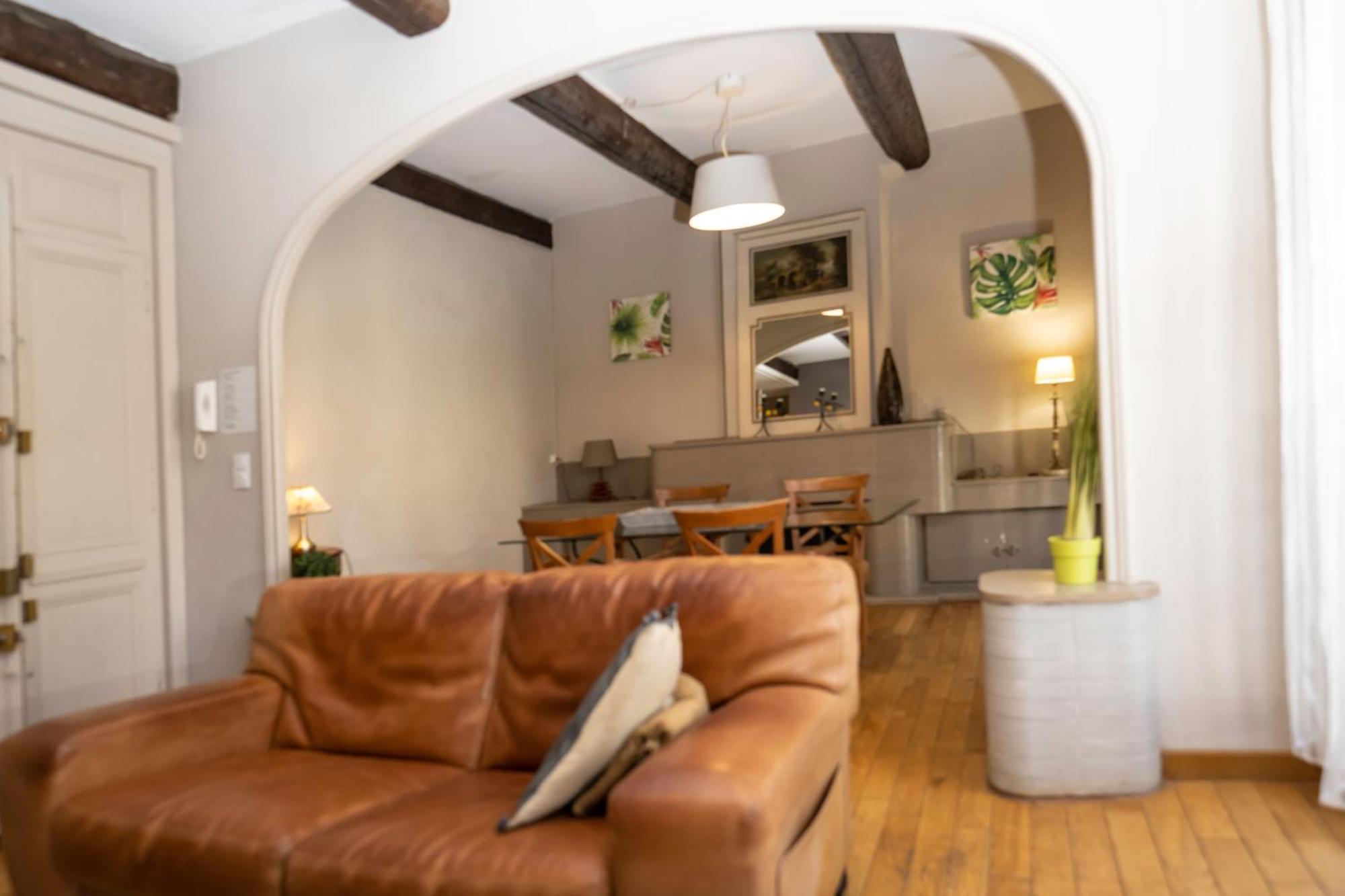 "Air D'Antan"-Meuble De Tourisme 3 Etoiles -Residence "Les Logis De Beziers"-Garage Optionnel-Coeur De Ville-Plages A 16Km ! Buitenkant foto